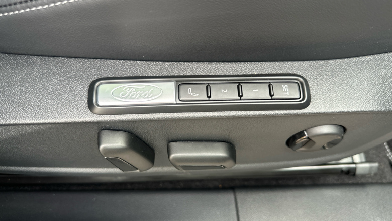 Ford Explorer 210kW Premium 77kWh 5dr Auto Electric Estate